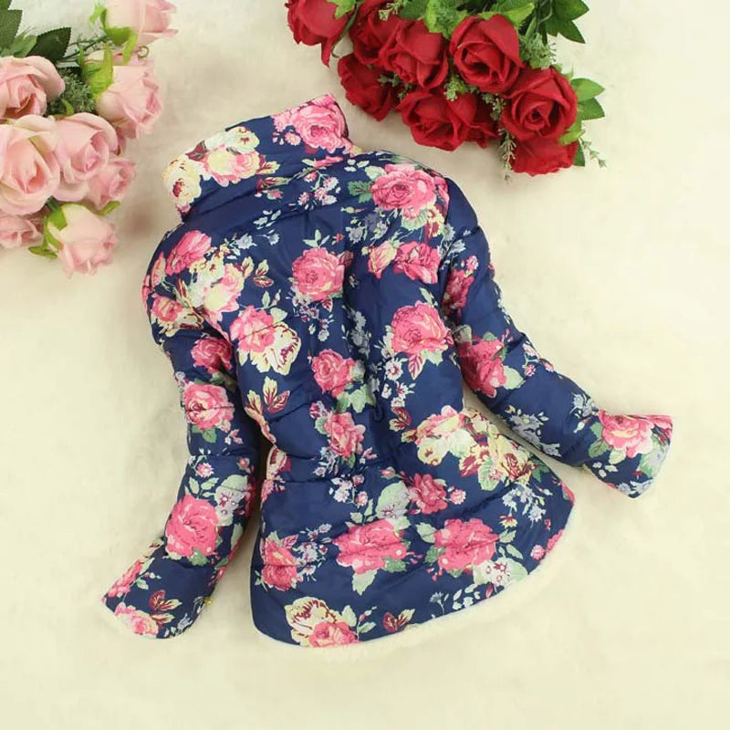 Girls' winter coat with warm and plush fashionable large flower coat